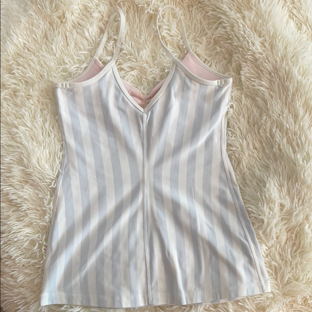 Lululemon V Neck Tank - Picture 3 of 10
